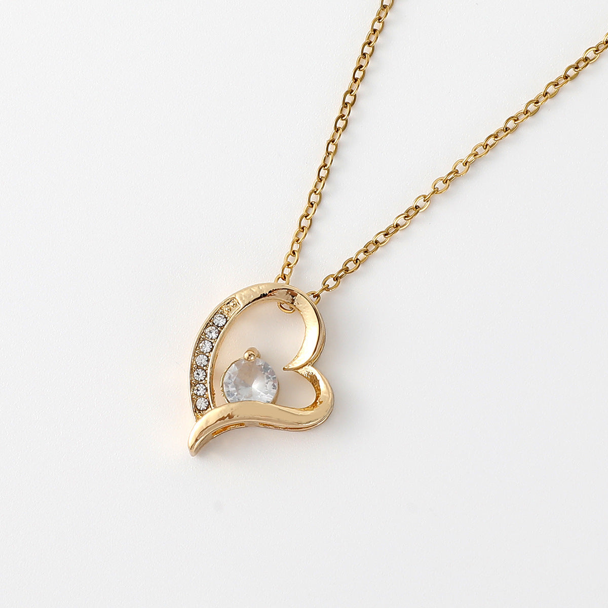 LAIS Women's Exclusive Simple Style Hollow Jeweled Love Necklace, with Diamond Process, 45cm Regular Chain, a Niche Design Gift for Mother's Day