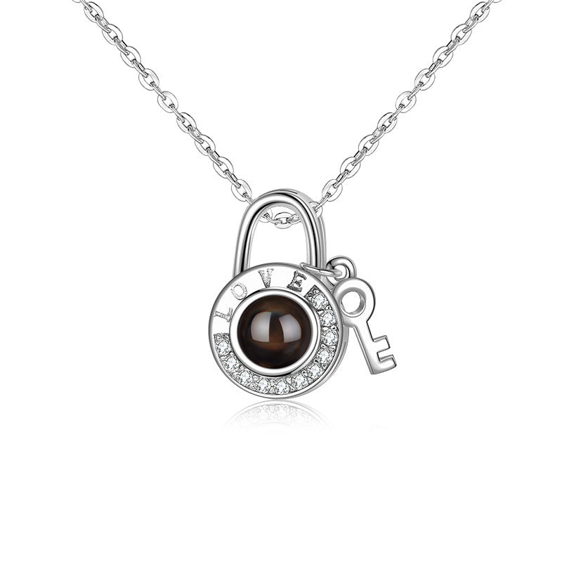 LAIS Women's Versatile Korean-style Geometric-shaped Silver Electroplated Lock Necklace, Fully Showing Korean Fashion Style
