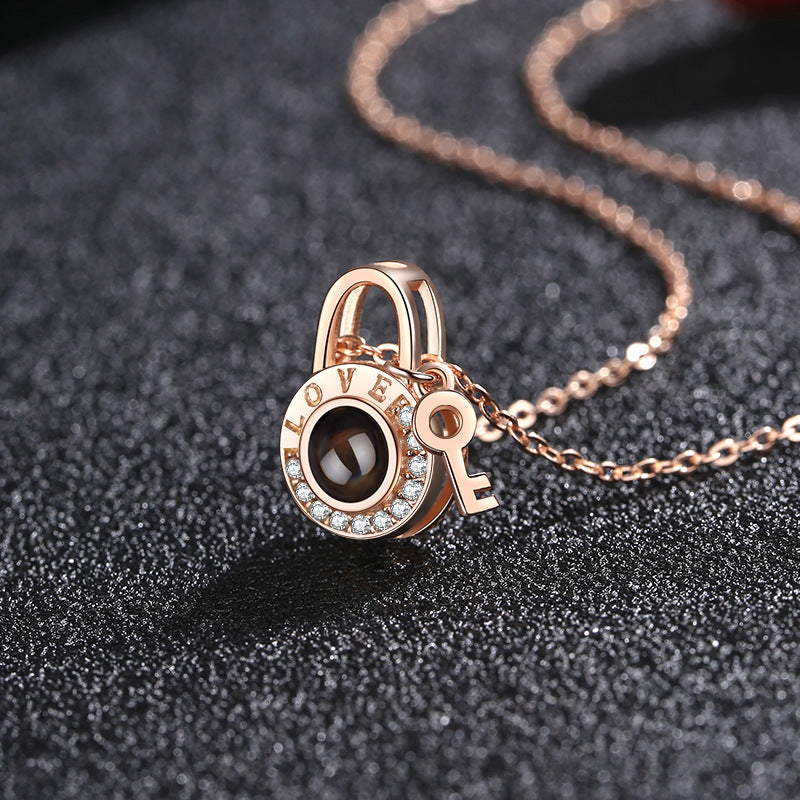 LAIS Women's Versatile Korean-style Geometric-shaped Silver Electroplated Lock Necklace, Fully Showing Korean Fashion Style