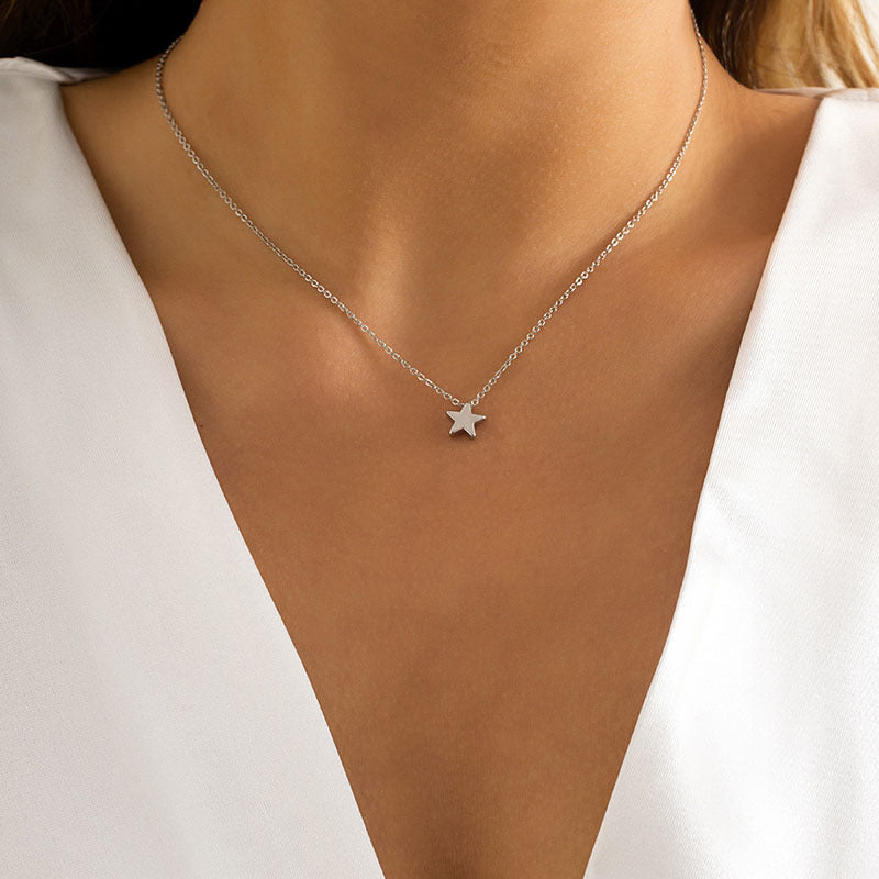 LAIS White Gold Star Pendant Necklace – Chic Stainless Steel Design