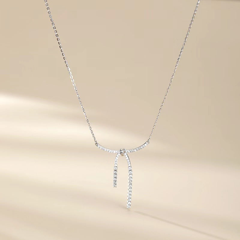 LAIS Niche Design Women's Zircon Bow Necklace, Stainless Steel Material, Plated White Gold Cross - Chain is Elegant and Charming
