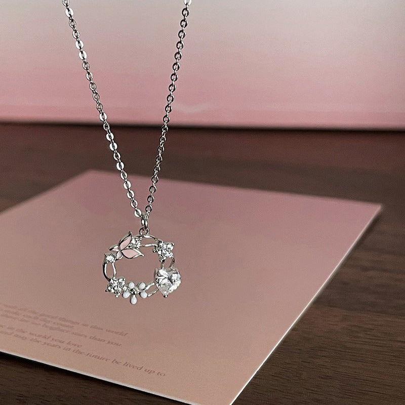 LAIS Girls' Exclusive Niche Zircon Inlaid Butterfly Necklace, Stainless Steel Plated with White Gold, O-ring Chain Shows Romantic Love