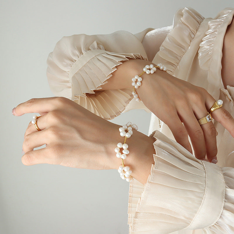 LAIS Classic Pearl Bracelet with Gold Finish