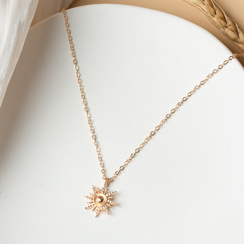 LAIS Sunlight-Inspired Pendant Necklace – Bold Geometric Clavicle Chain