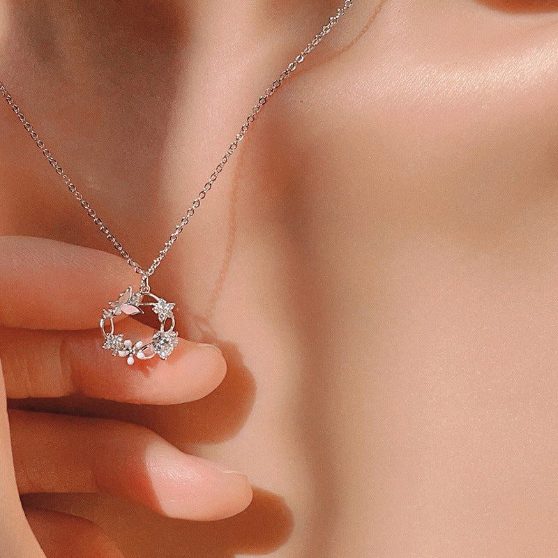 LAIS Girls' Exclusive Niche Zircon Inlaid Butterfly Necklace, Stainless Steel Plated with White Gold, O-ring Chain Shows Romantic Love