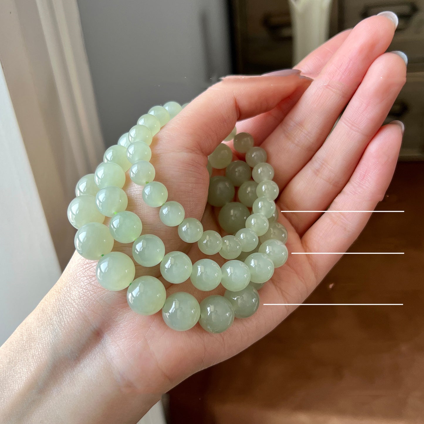 LAIS Natural Clear Jade Bracelet – Timeless Round Bead Design for Her