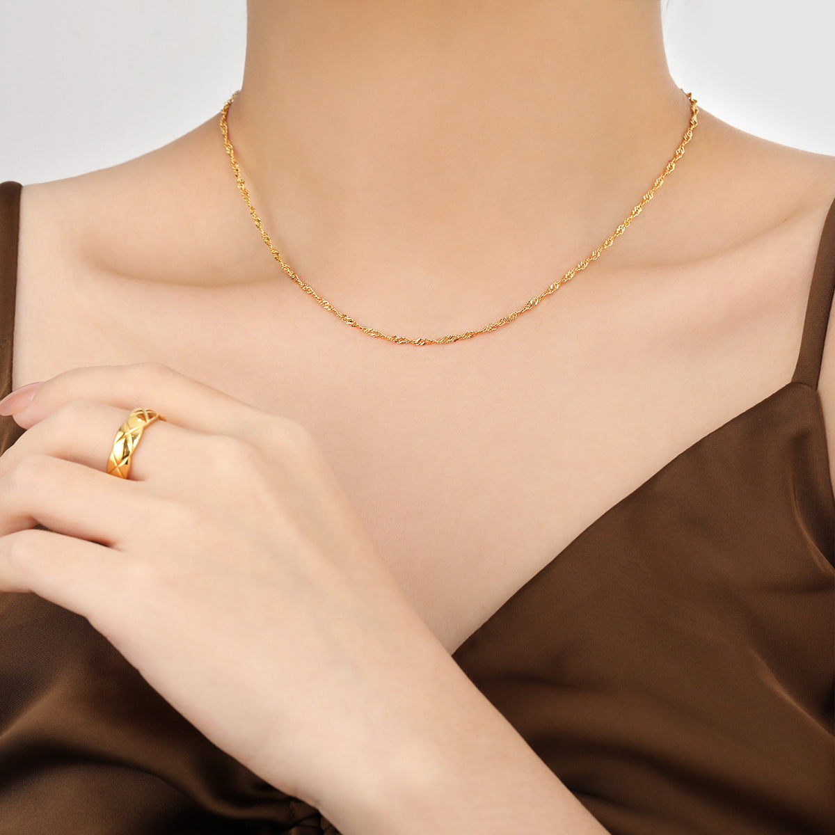 LAIS Fashion Water Ripple Necklace – Minimalist Titanium Steel Jewelry