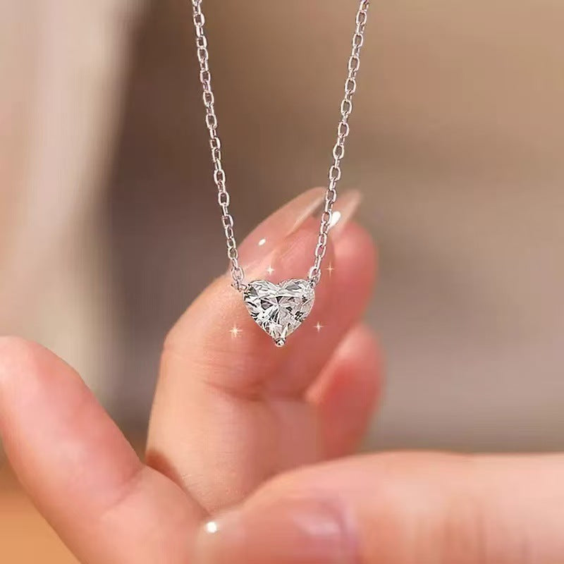 LAIS Love Heart Necklace – Elegant Silver Jewelry for Every Day