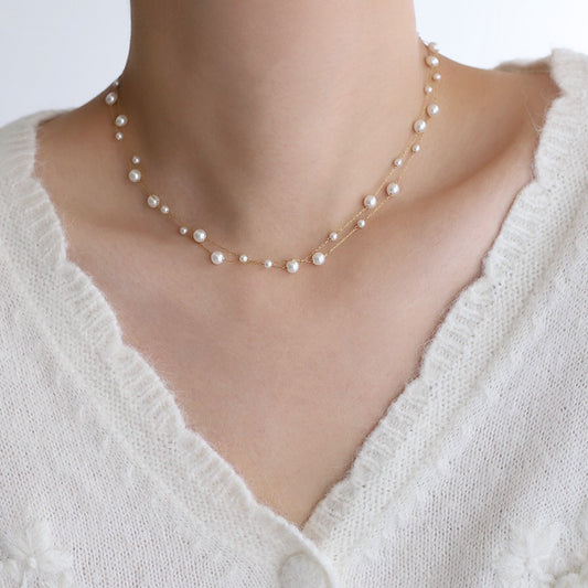 LAIS Women's Exclusive Fashionable and Casual Titanium Steel Pearl Clavicle Chain, Golden Electroplating, Pearl Embellishments with Distinctive Flavor
