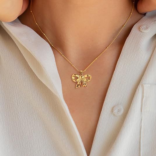 LAIS Women's Exclusive Copper Bow Pearl Necklace, Electroplated, Pearl - enhanced Diverse Styles Showcasing Personal Charm