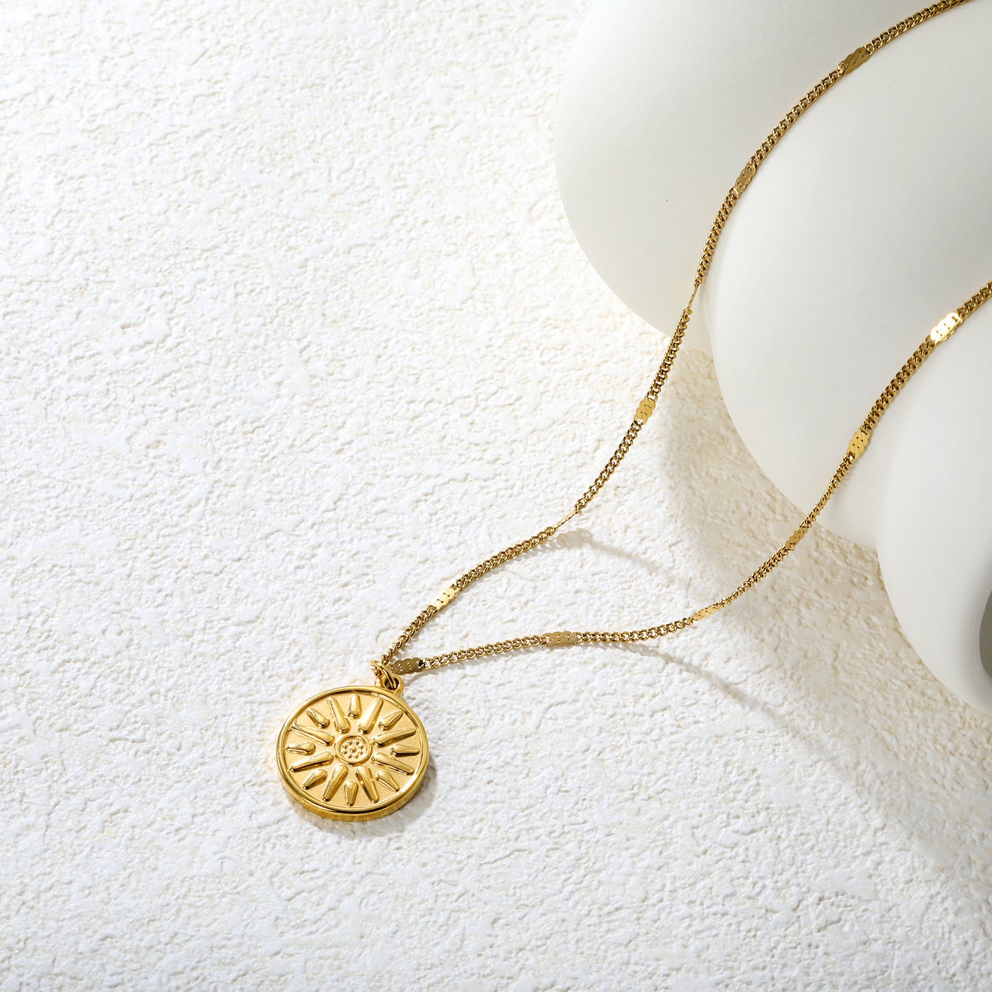 LAIS Sun Round Cake Pendant Necklace – 18K Gold Stainless Steel