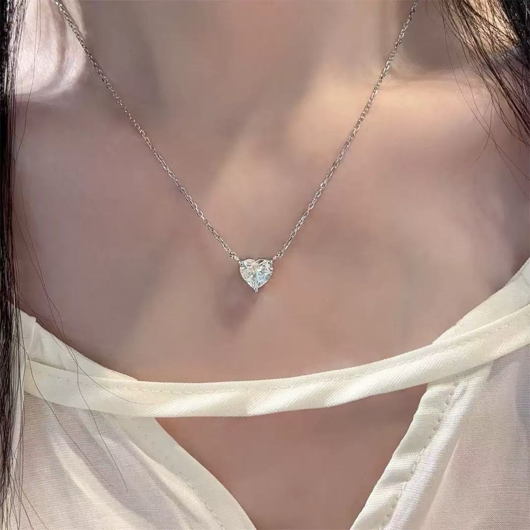 LAIS Love Heart Necklace – Elegant Silver Jewelry for Every Day